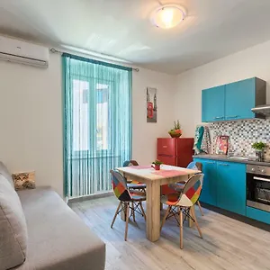 Apartment Amfiteatar Moris, Pula