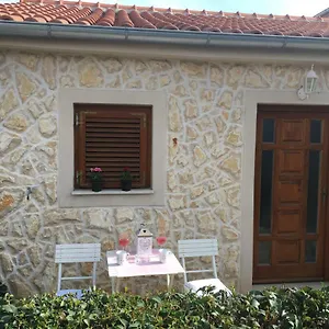 https://apartmani-baricevic.hotelinzadar.com